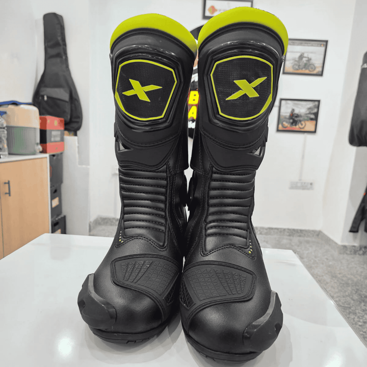 Axor Slipstream Pro Riding Boots – Black Neon Green